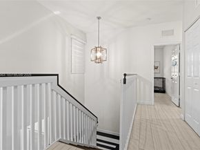 2380 NE 1st St, Homestead FL 33033