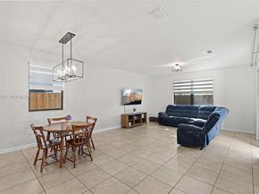 2380 NE 1st St, Homestead FL 33033