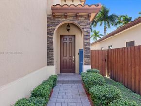 2380 NE 1st St, Homestead FL 33033