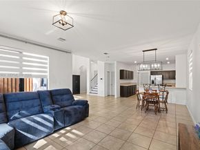 2380 NE 1st St, Homestead FL 33033