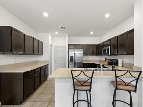 2380 NE 1st St, Homestead FL 33033