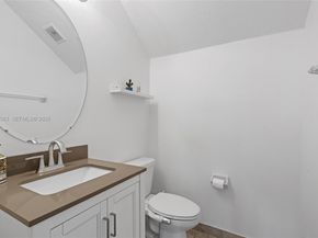 2380 NE 1st St, Homestead FL 33033