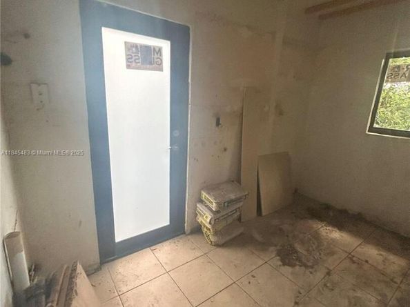 2281 NW 153rd St, Miami Gardens FL 33054