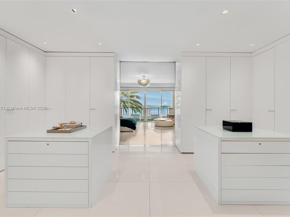 5134 Fisher Island Dr 5134, Miami Beach FL 33109