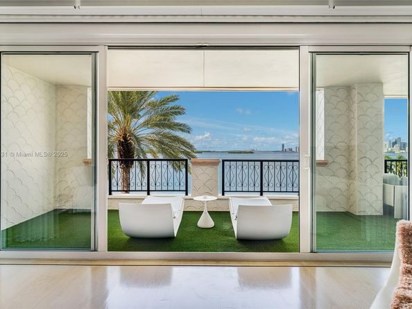 5134 Fisher Island Dr 5134, Miami Beach FL 33109