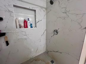 17 Simonton Cir 17, Weston FL 33326