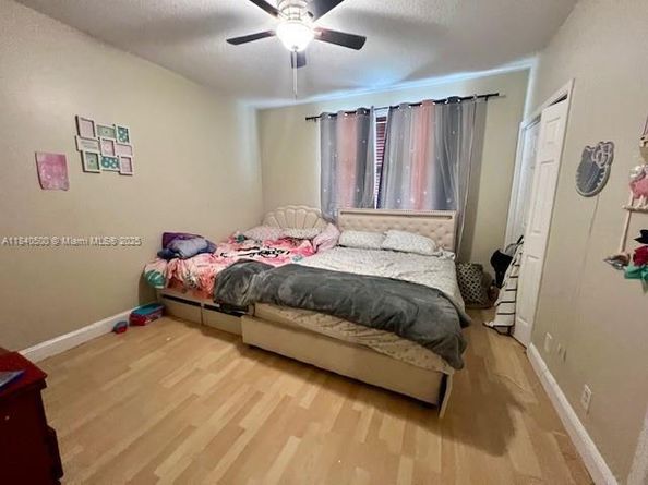 17 Simonton Cir 17, Weston FL 33326