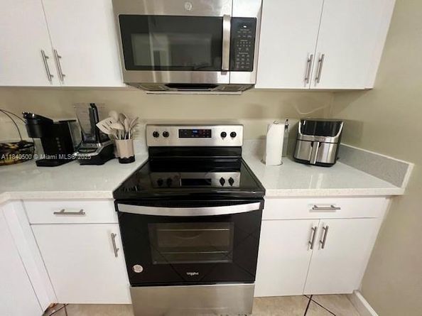 17 Simonton Cir 17, Weston FL 33326
