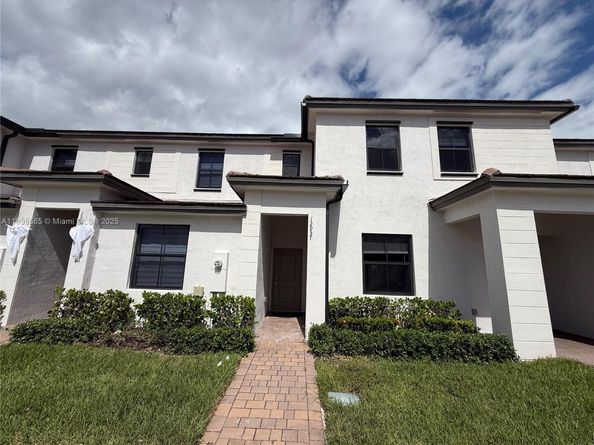 12957 SW 233rd Ter, Homestead FL 33032