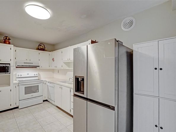 4250 Galt Ocean Dr 9C, Fort Lauderdale FL 33308