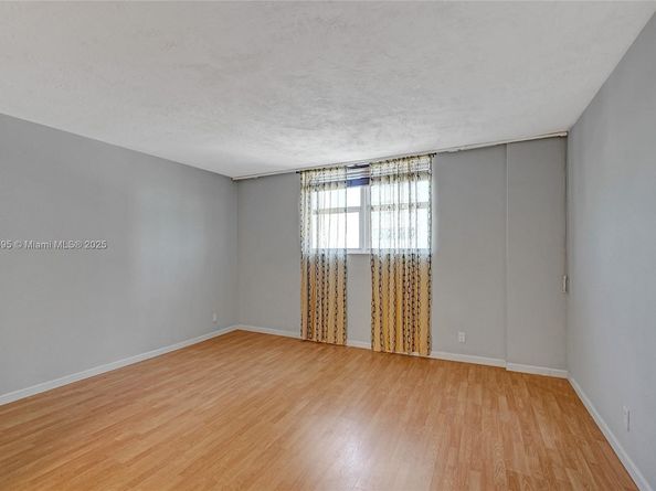 4250 Galt Ocean Dr 9C, Fort Lauderdale FL 33308