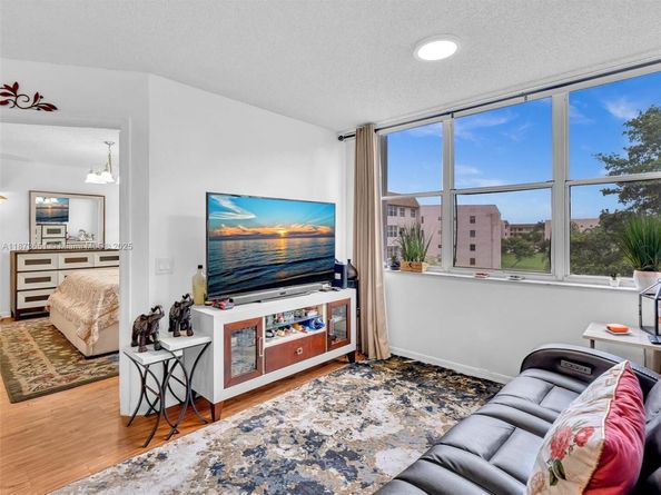 2524 NW 104th Ave 308, Sunrise FL 33322