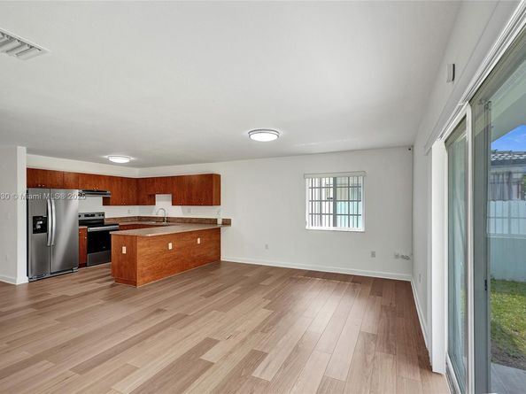 12254 SW 217th St, Miami FL 33170