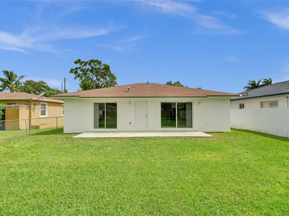 12254 SW 217th St, Miami FL 33170