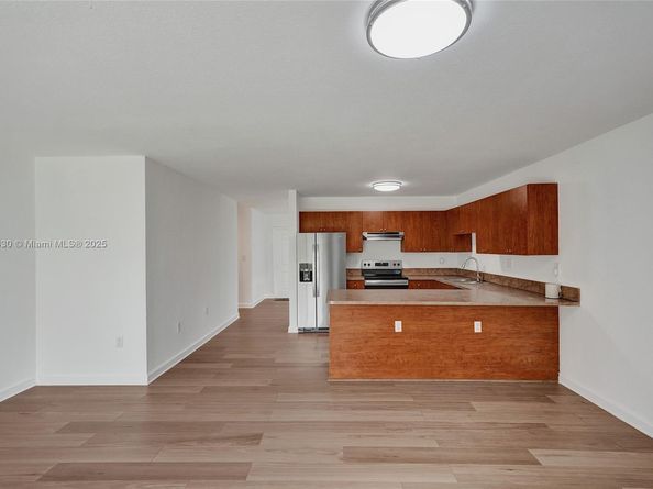 12254 SW 217th St, Miami FL 33170