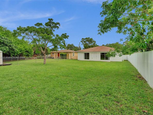 12254 SW 217th St, Miami FL 33170
