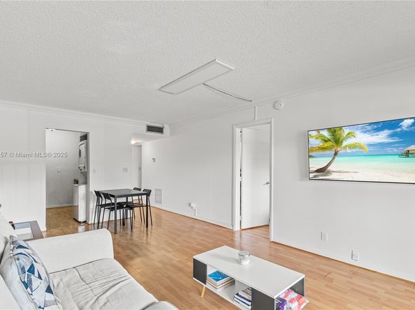 Undisclosed Address #A11905857, Coral Springs FL 33065