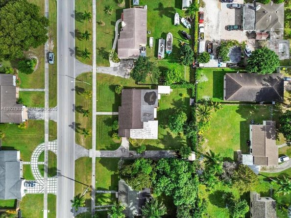 232 NW 15th St, Homestead FL 33030