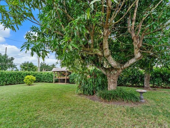 232 NW 15th St, Homestead FL 33030