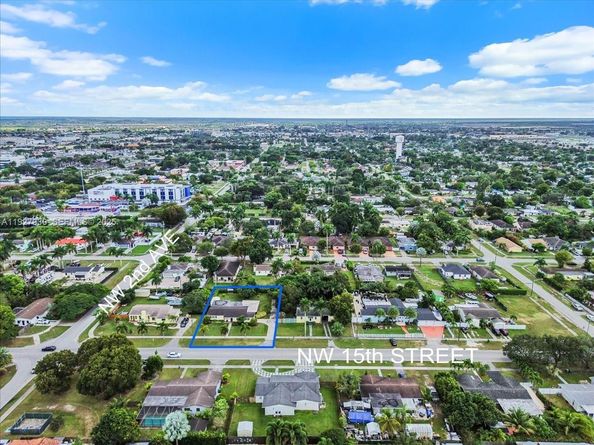 232 NW 15th St, Homestead FL 33030
