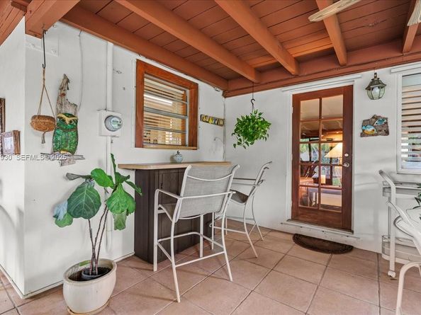 232 NW 15th St, Homestead FL 33030