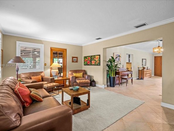 232 NW 15th St, Homestead FL 33030