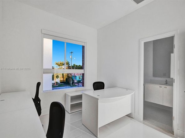 1801 NE 13th St 1823, Fort Lauderdale FL 33304