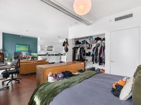 690 SW 1st Ct 2730, Miami FL 33130