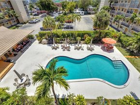 2145 Pierce St 418, Hollywood FL 33020