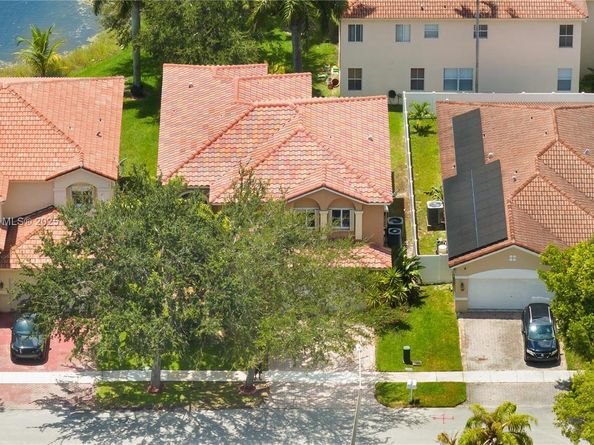 2310 SW 127th Ave, Miramar FL 33027