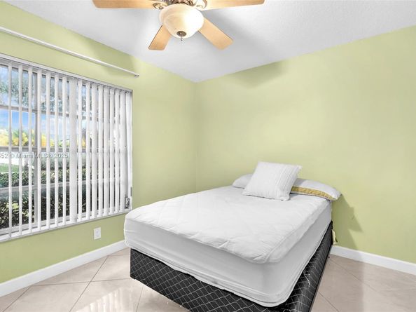 2171 NE 66th St 801, Fort Lauderdale FL 33308
