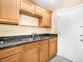 2171 NE 66th St 801, Fort Lauderdale FL 33308