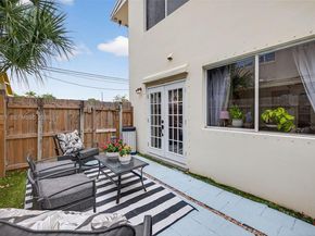 4525 NE 21st Ave 1, Fort Lauderdale FL 33308