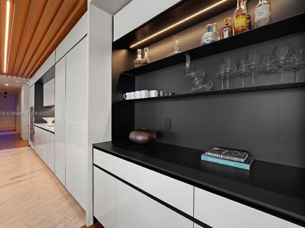 1300 Monad Ter 3B, Miami Beach FL 33139