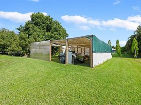14040 SW 14th St, Davie FL 33325