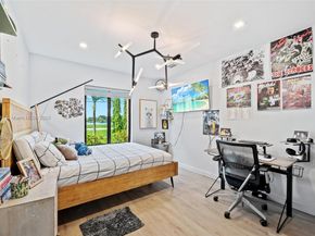 14040 SW 14th St, Davie FL 33325