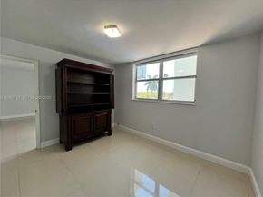 5050 NW 7th St 312, Miami FL 33126