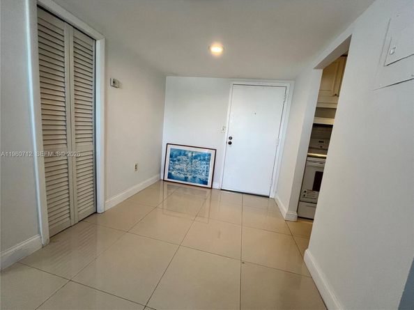 5050 NW 7th St 312, Miami FL 33126