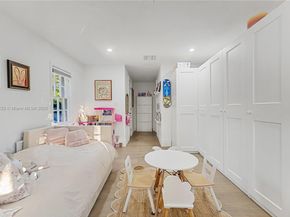 3747 Royal Palm Ave, Miami Beach FL 33140