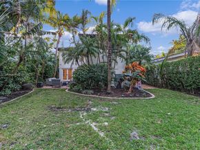 3747 Royal Palm Ave, Miami Beach FL 33140