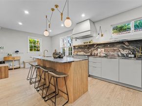 3747 Royal Palm Ave, Miami Beach FL 33140