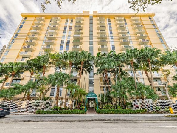 2350 NE 135th St 1006, North Miami FL 33181
