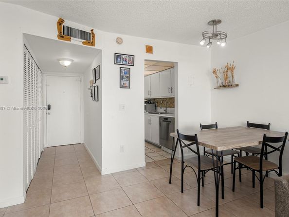 2350 NE 135th St 1006, North Miami FL 33181