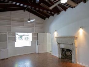 3050 Alton Rd, Miami Beach FL 33140