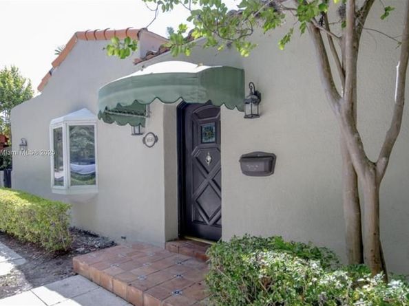 3050 Alton Rd, Miami Beach FL 33140