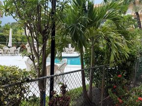 2145 Pierce St 118, Hollywood FL 33020