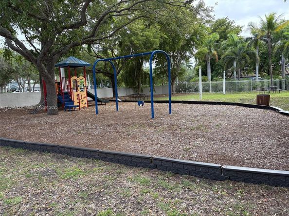 10170 SW 223rd Ter, Cutler Bay FL 33190