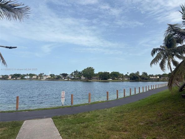 10170 SW 223rd Ter, Cutler Bay FL 33190
