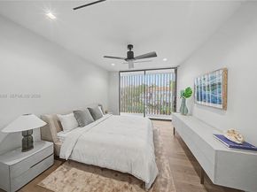 1400 W Lake Dr, Fort Lauderdale FL 33316