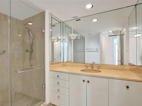 550 S Ocean Blvd PH5, Boca Raton FL 33432